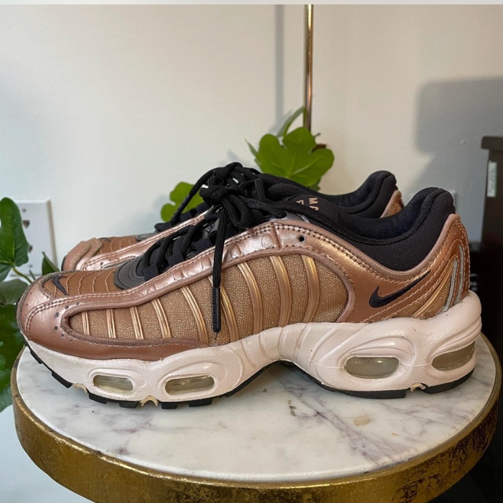 Nike Air Max Tailwind IV Size 6.5